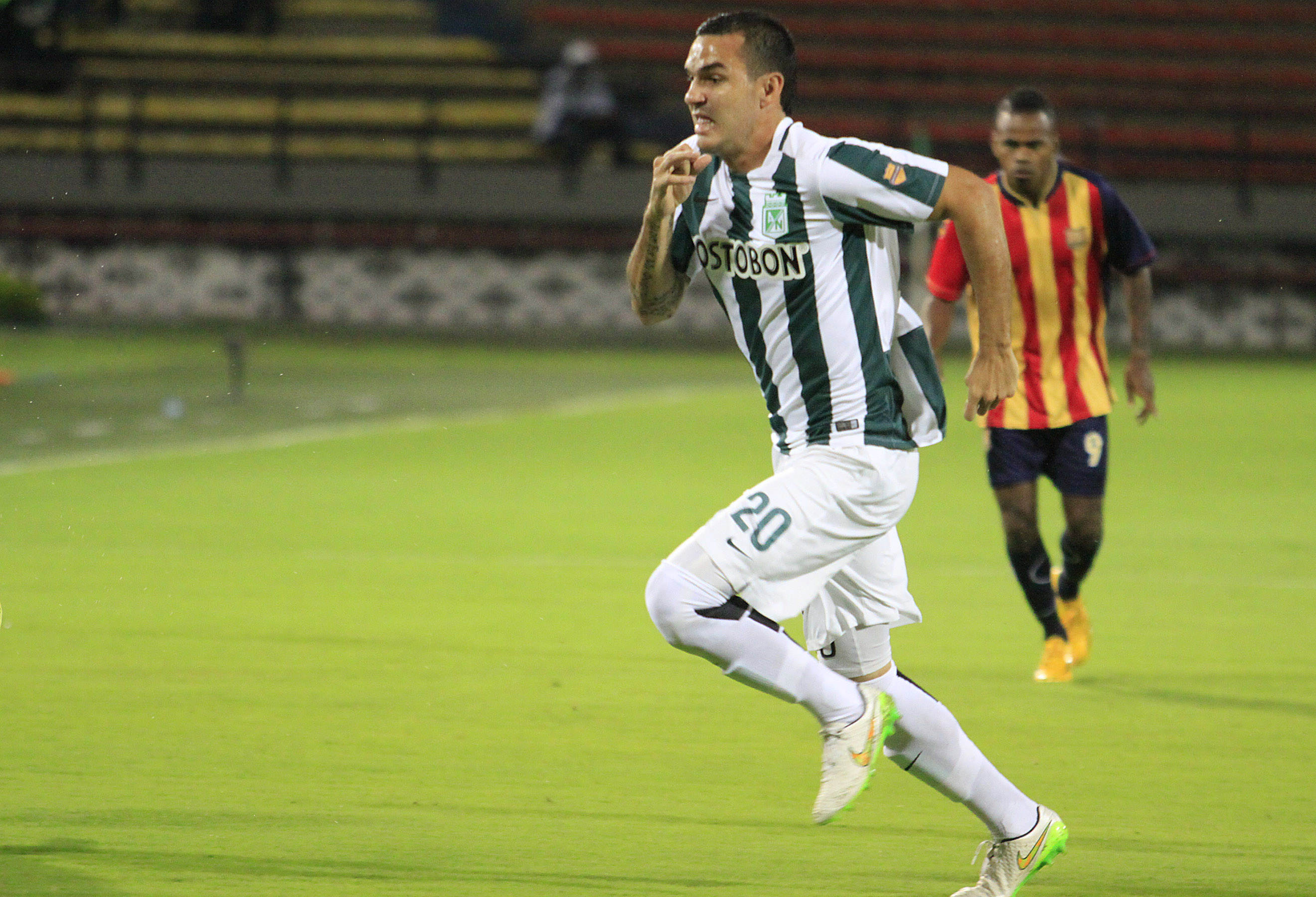 Alejandro Bernal se quedó sin equipo por culpa de una oferta “que por lo visto nunca existió” - Fútbol