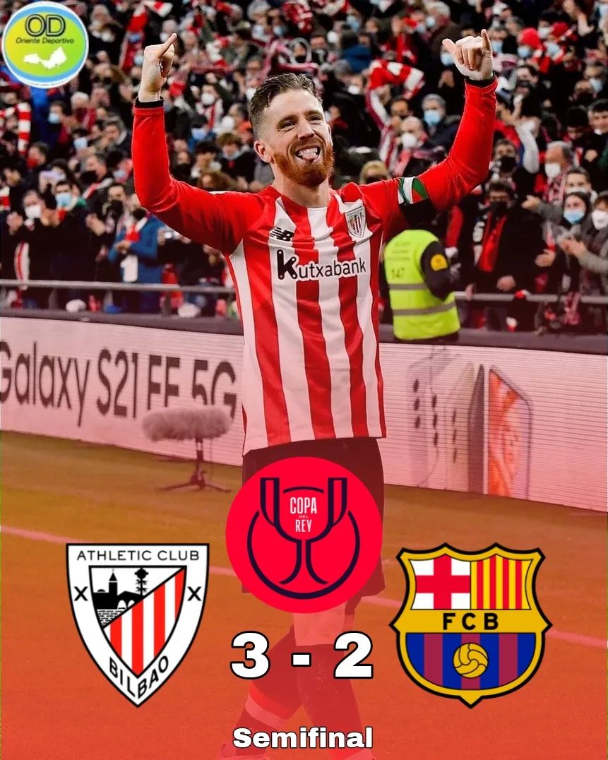 Iker Muniain raises arms in victory as Athletic Bilbao wins against Barcelona, 3-2