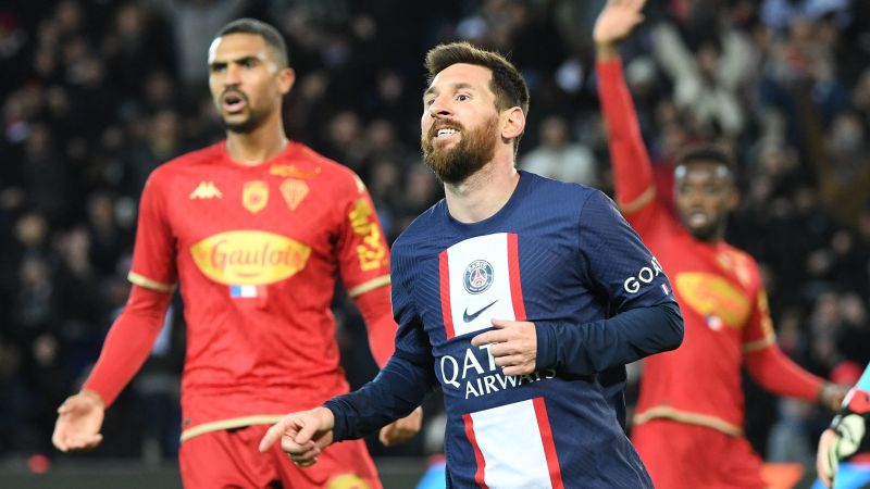 Lionel Messi Scores For Paris Saint-Germain