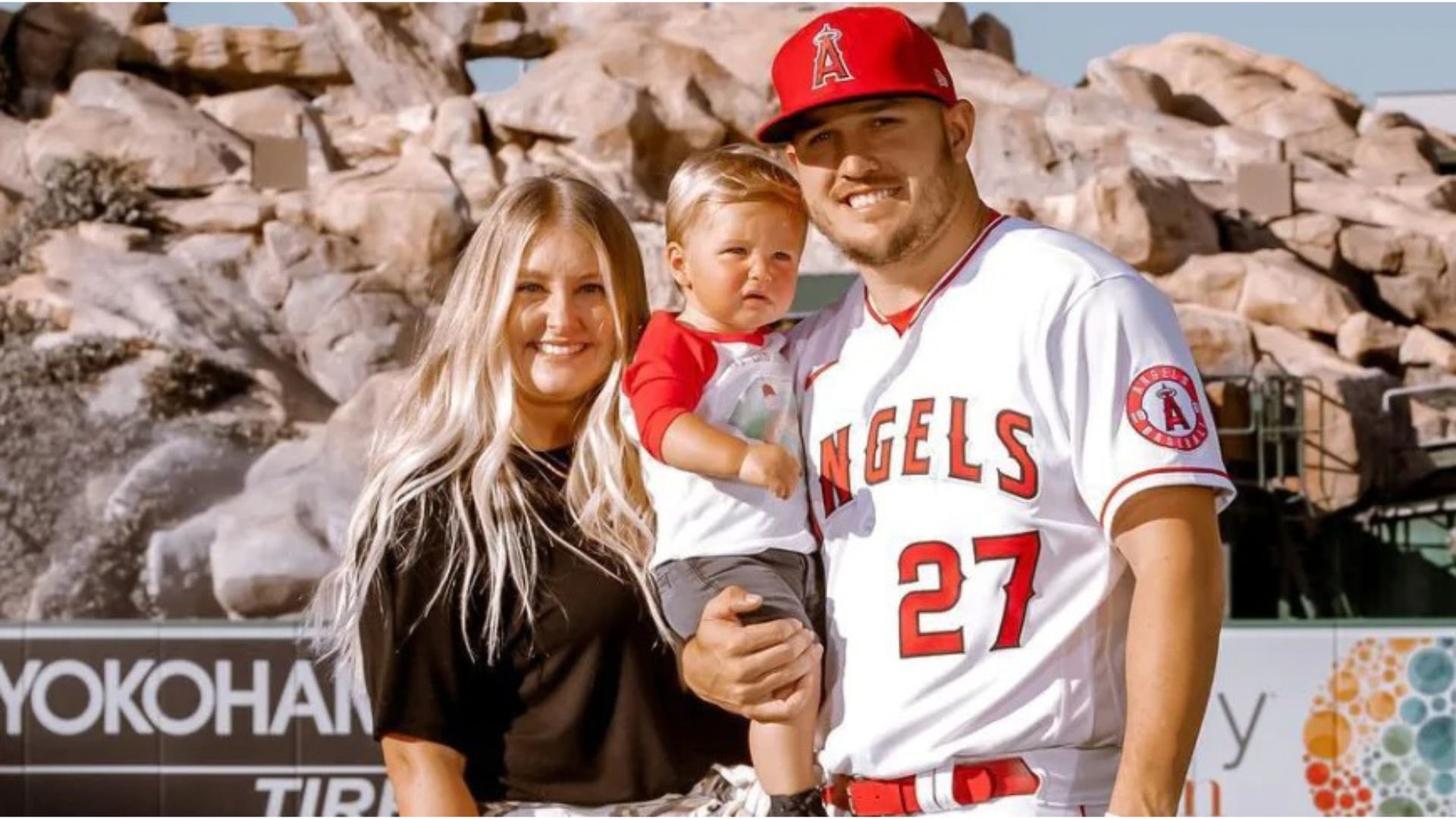 Mike Trout Gorgeous Wife, What Does She Do?